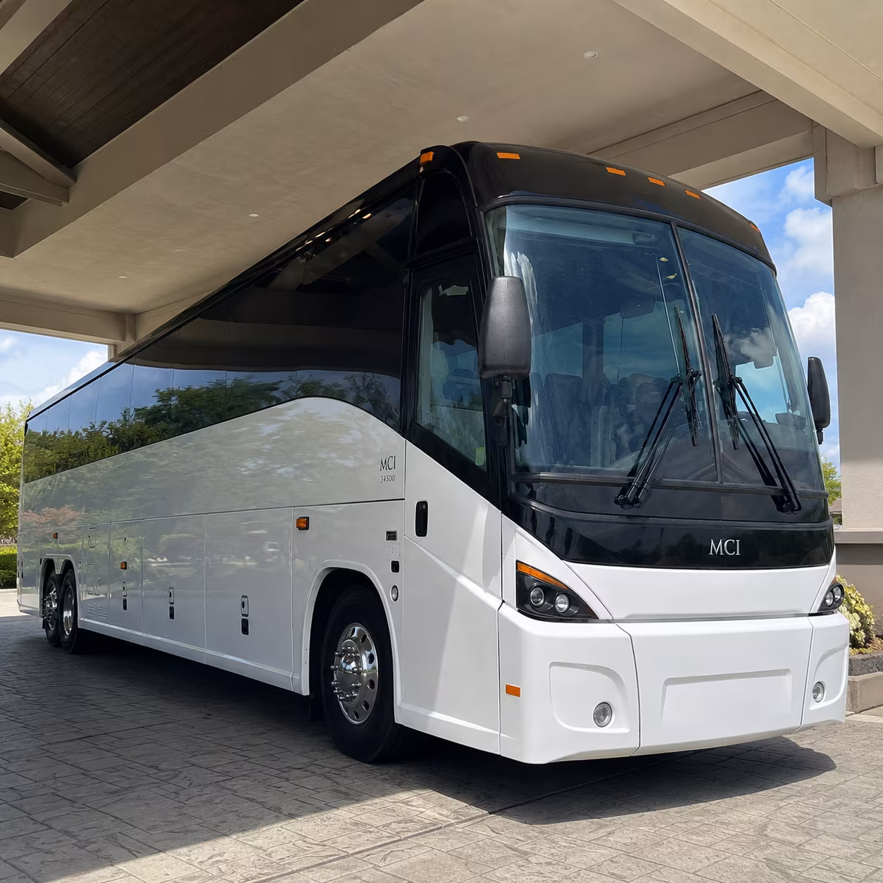your airport shuttle to saratoga springs troy and across the capital region